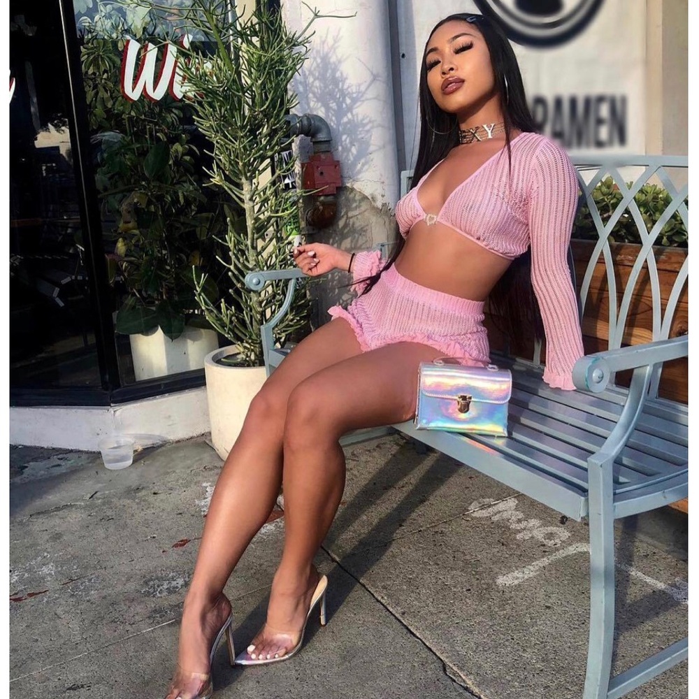 💞2-Piece Crop Top & Shorts Set - Picture 4 of 4